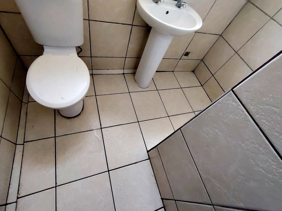 Commercial Property for Sale in Quigney Eastern Cape